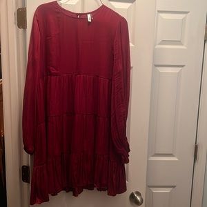 Nice casual top. Never worn